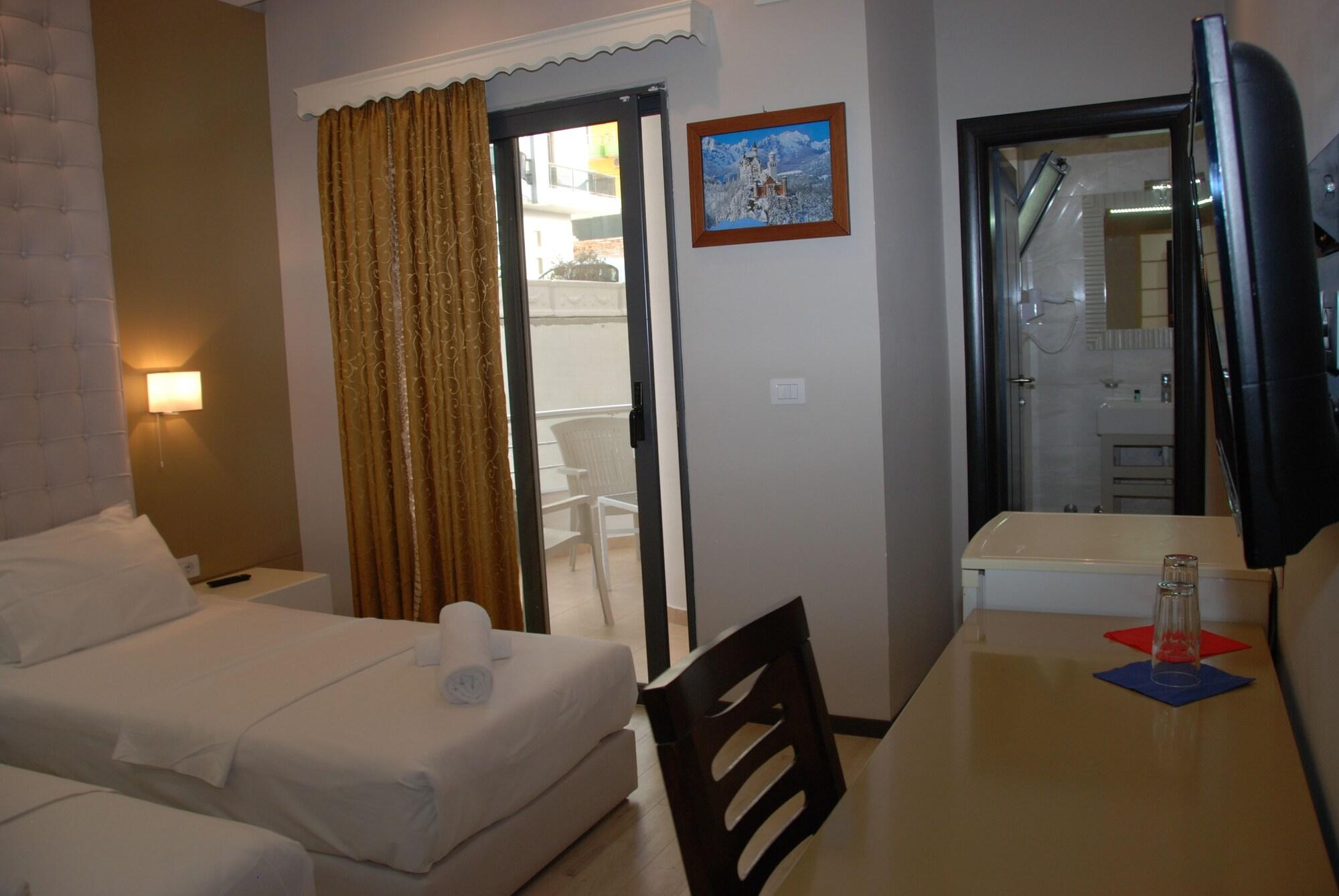 Hotel Strora ساراندا المظهر الخارجي الصورة