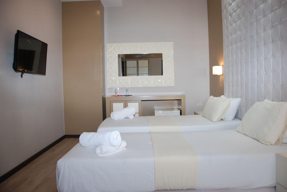 Hotel Strora ساراندا المظهر الخارجي الصورة