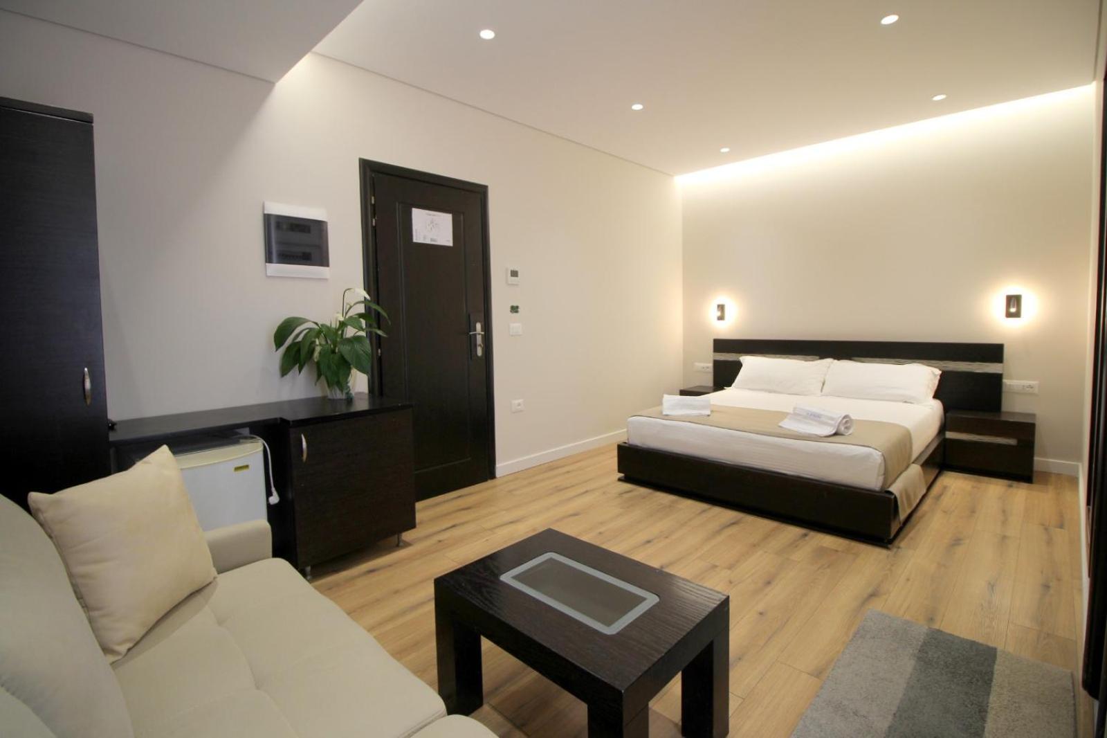 Hotel Strora ساراندا المظهر الخارجي الصورة
