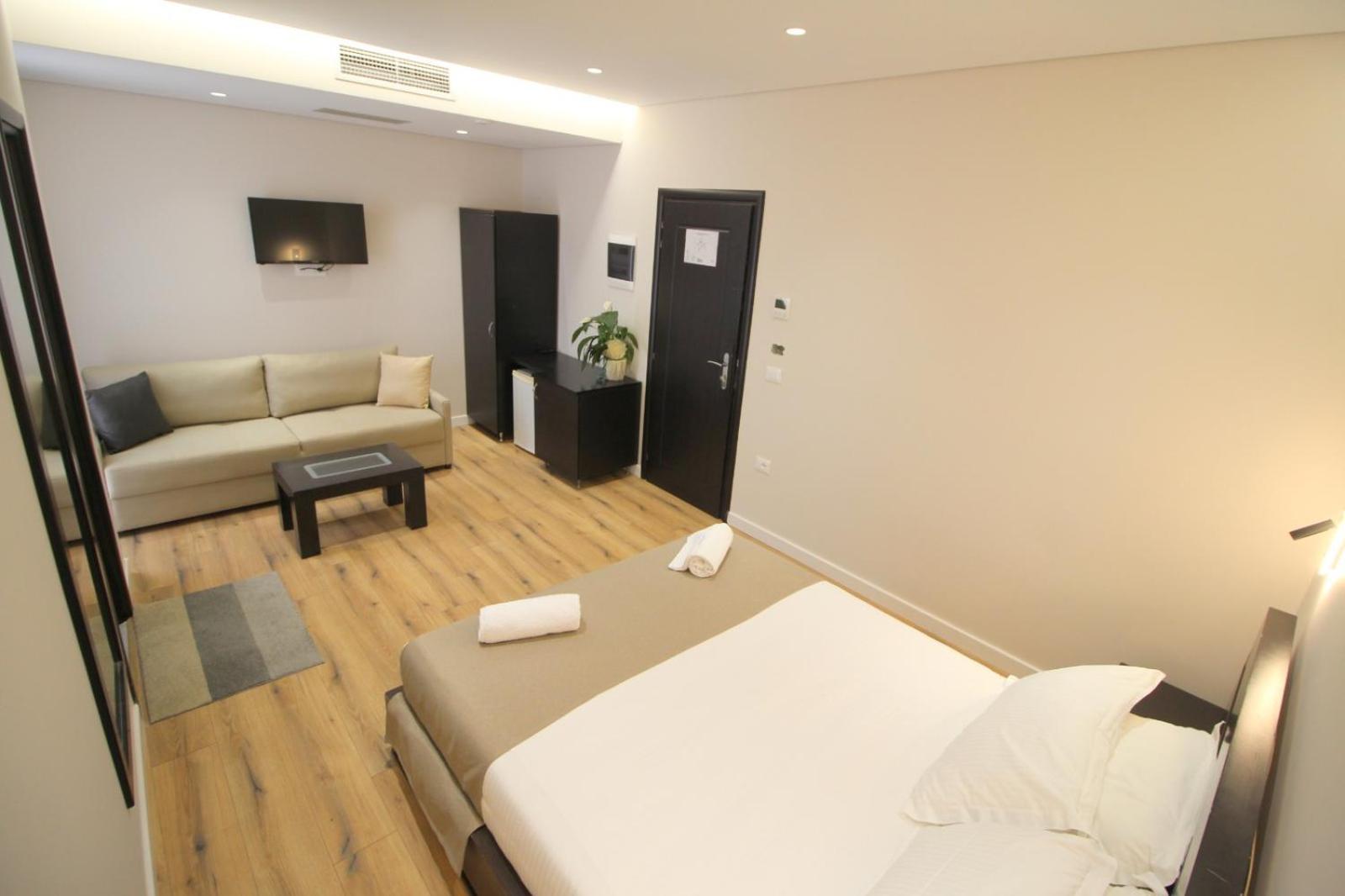 Hotel Strora ساراندا المظهر الخارجي الصورة