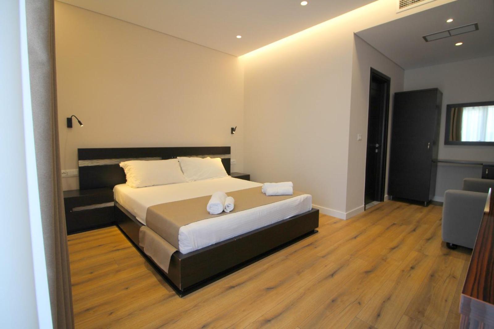 Hotel Strora ساراندا المظهر الخارجي الصورة