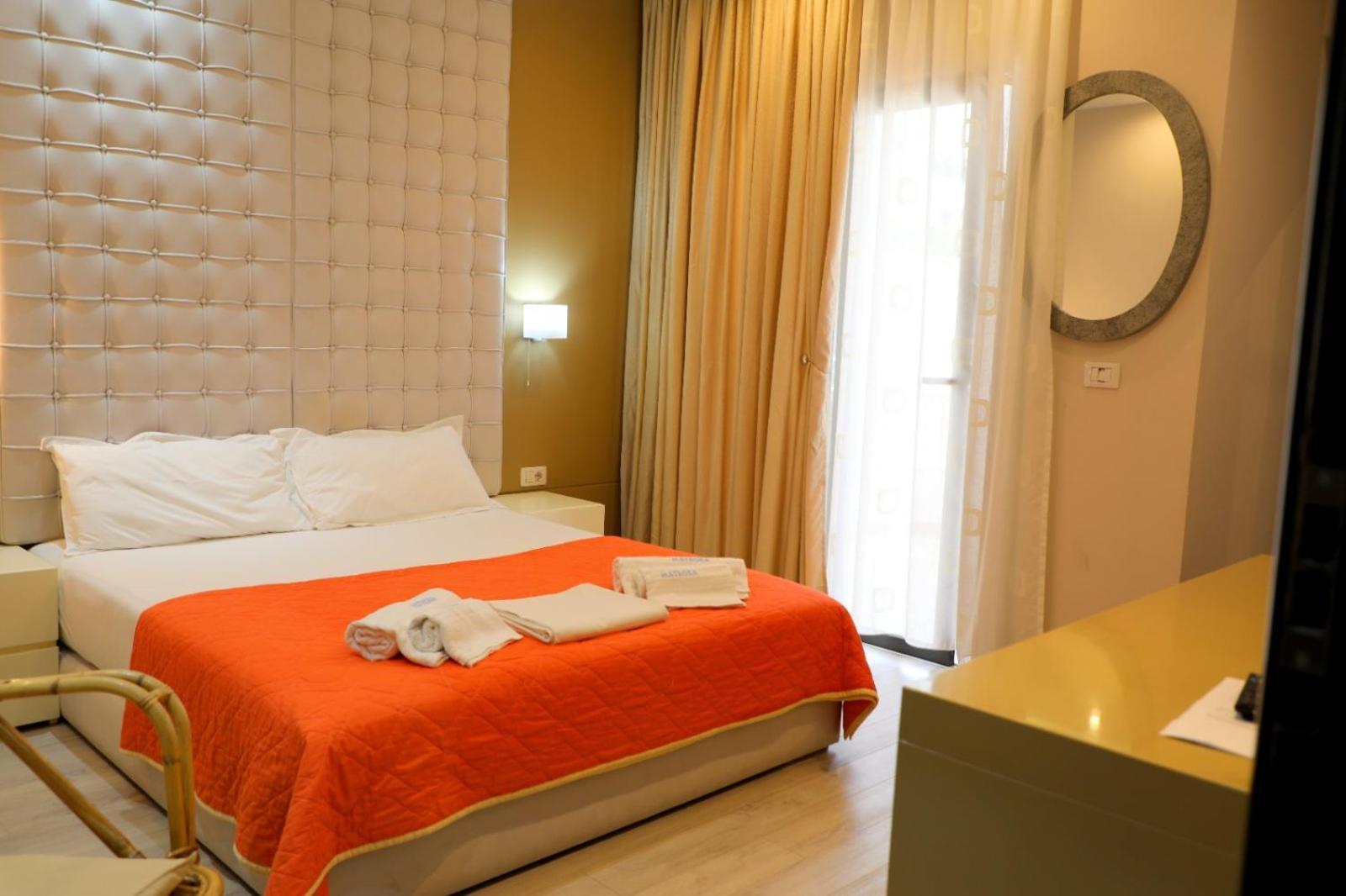 Hotel Strora ساراندا المظهر الخارجي الصورة