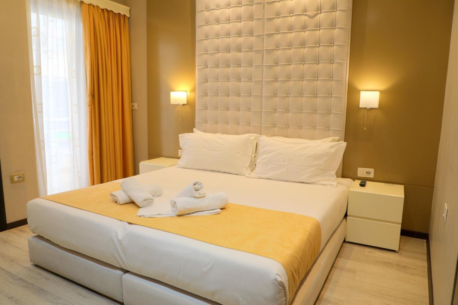 Hotel Strora ساراندا المظهر الخارجي الصورة