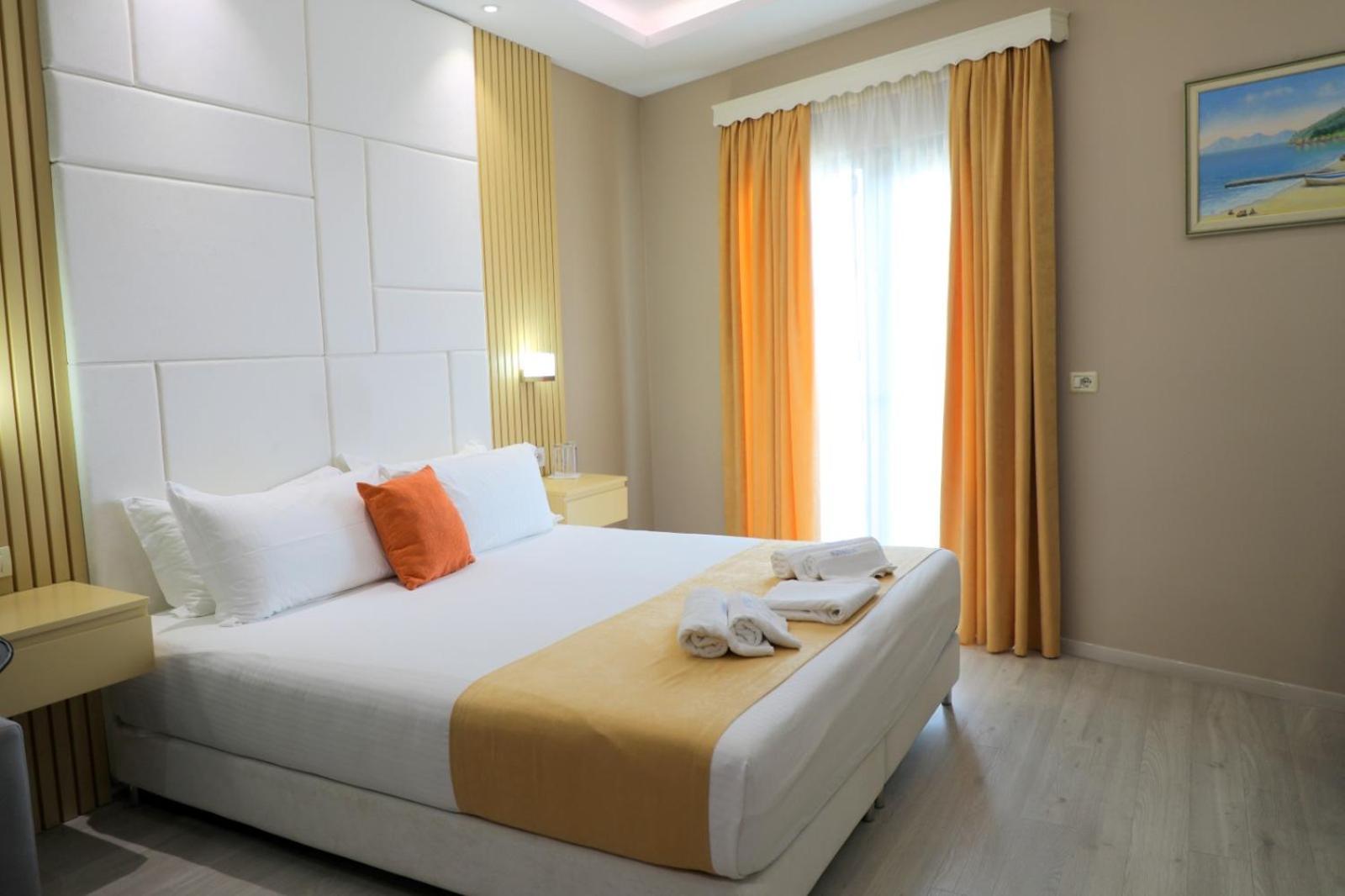 Hotel Strora ساراندا المظهر الخارجي الصورة