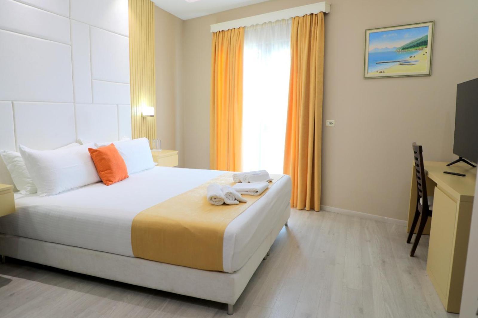 Hotel Strora ساراندا المظهر الخارجي الصورة